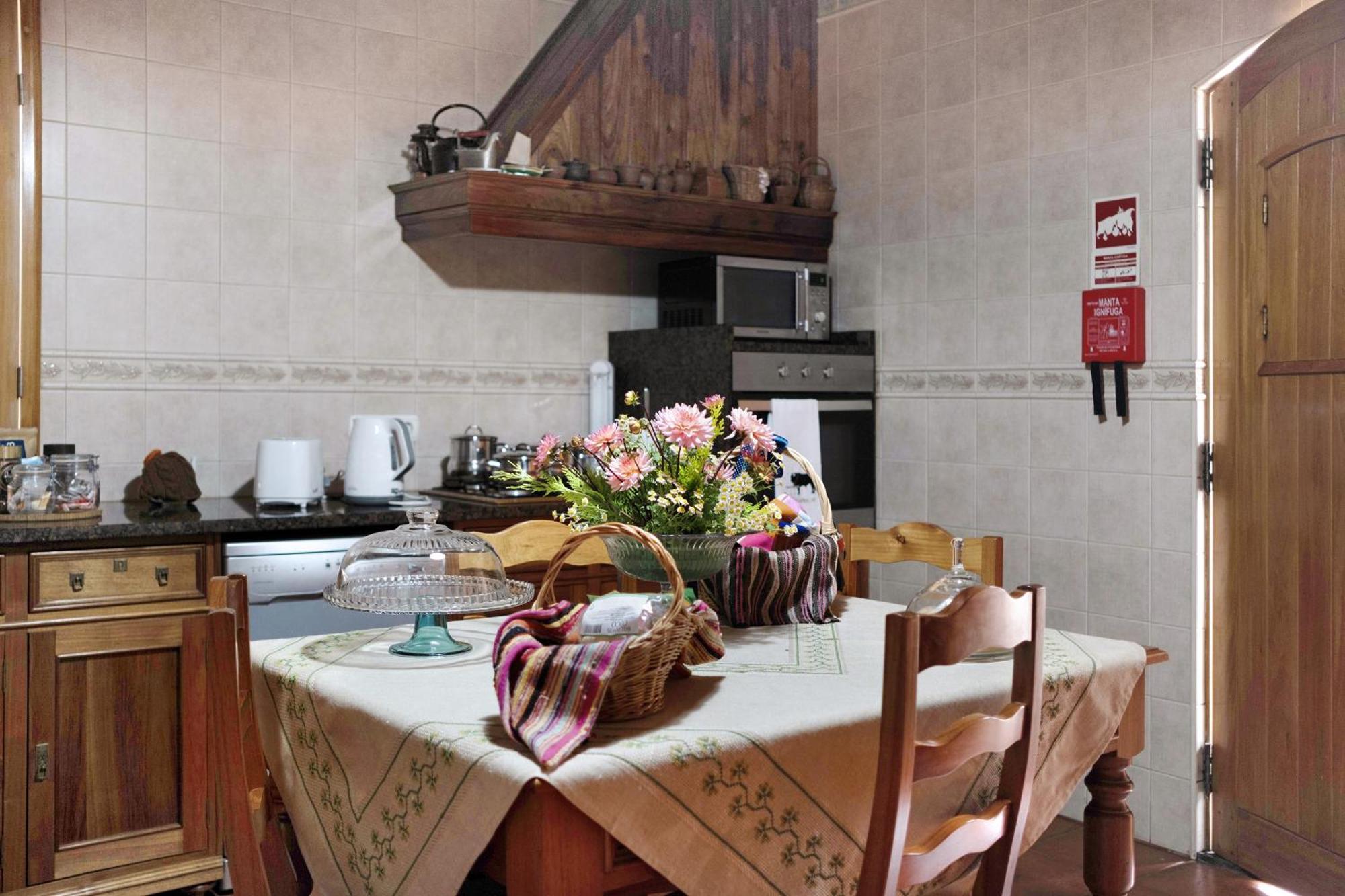 Casa Das Rosas Angra do Heroísmo Extérieur photo